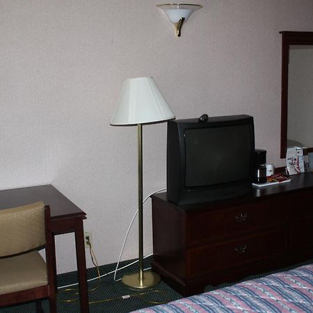 Quality Inn West Haven Exteriör bild